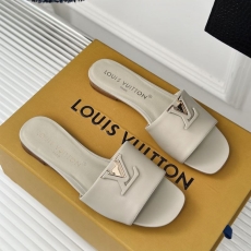 Louis Vuitton Slippers